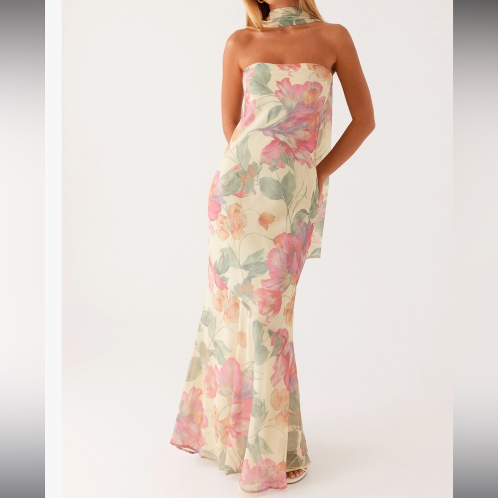 Peppermayo Floral Dress w Scarf